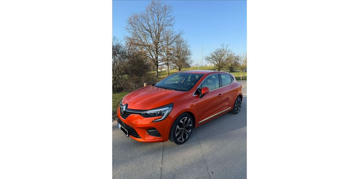 Renault Clio 69.000 km 12.800 &euro; Stuttgart 70435