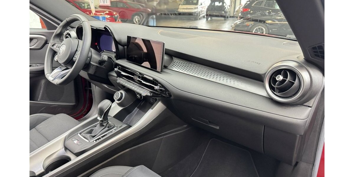 Alfa Romeo Tonale 1.6 VGT-D Sprint ACC Sitzheizung 12.000 km 22.490 &euro; Lich 35423