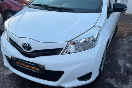 Toyota Yaris 111.000 km 4.499 &euro; Fürstenwalde / Spree 15517