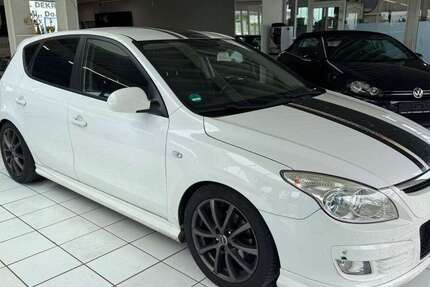 Hyundai i30 246.000 km 2.290 &euro; Berghülen 89180