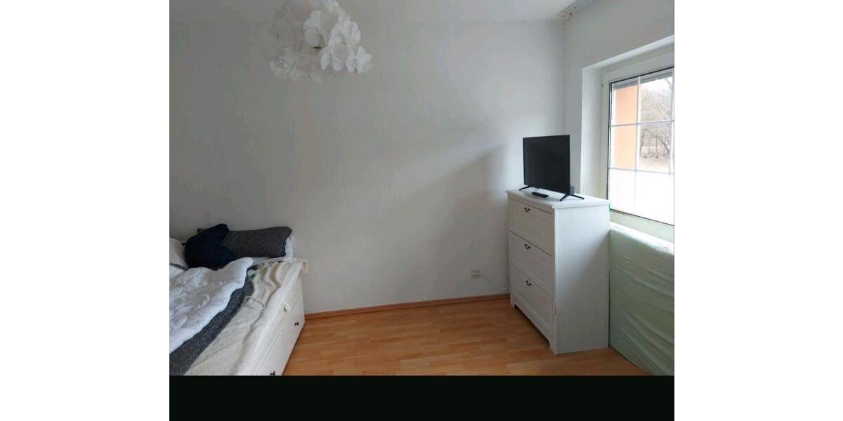 Erdgeschoßwohnung Nümbrecht - 3.5 Zimmer, 90 m&sup2;, 850&euro; | Angebot:25363532