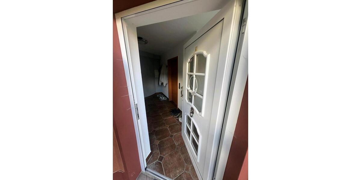 Etagenwohnung Weyerbusch - 3 Zimmer, 80 m&sup2;, 950&euro; | Angebot:26698642