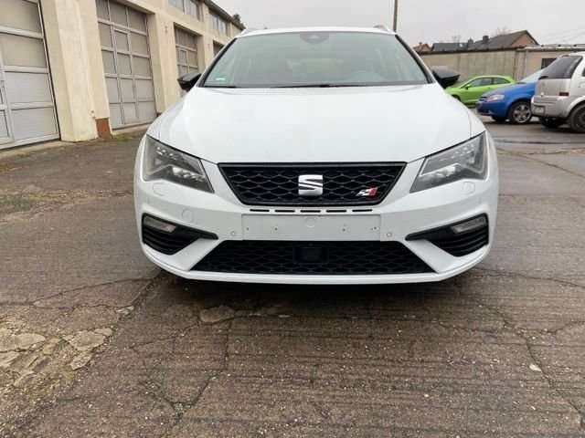 Seat Leon 122.000 km 15.890 &euro; Dessau-Roßlau 06847