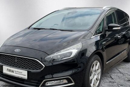 Ford S-Max 133.000 km 16.890 € Lübeck 23560