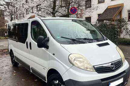 Opel Vivaro 233.000 km 5.900 &euro; kempten 87439