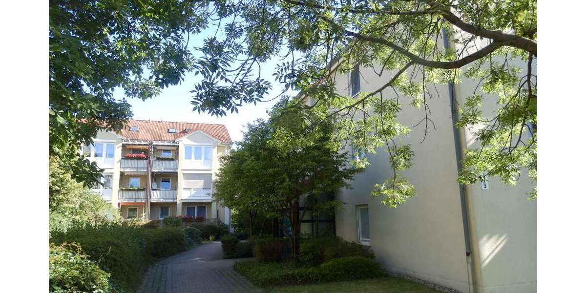 Etagenwohnung Dresden Schönfeld-Weißig - 3 Zimmer, 75 m&sup2;, 634&euro; | Angebot:26854415