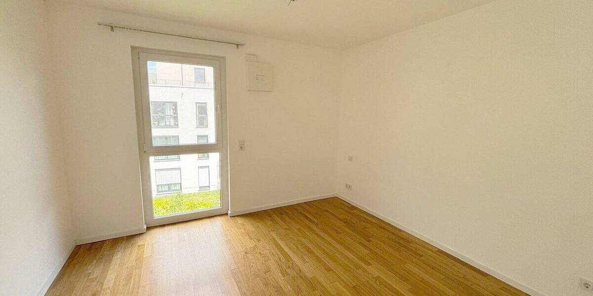 Etagenwohnung Trier Trier-Nord - 2 Zimmer, 82 m&sup2;, 1.330&euro; | Angebot:26686322