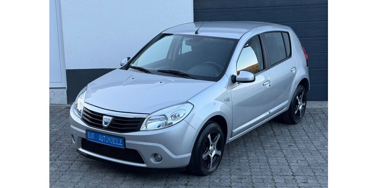 Dacia Sandero 83.000 km 3.770 &euro; Burbach 57299