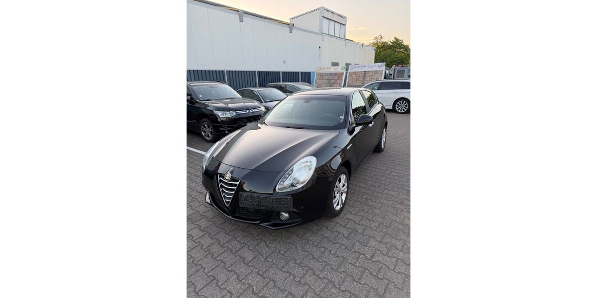 Alfa Romeo Giulietta 162.000 km 7.300 &euro; Hanau 63452