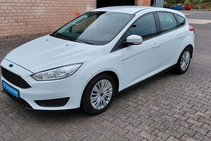 Ford Focus 22.500 km 10.300 &euro; KRÖV 54536
