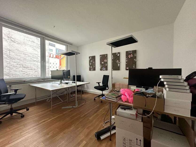 Büro in Stuttgart 580 € 18 m²