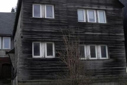 Großes Einfamilienhaus mit Grundstück – 200 m² – ab sofort frei 7 zimmer