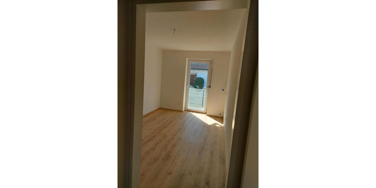 Reihenhaus Mauerstetten - 6 Zimmer, 140 m&sup2;, 1.540&euro; | Angebot:26156252