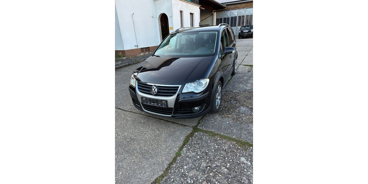 VW Touran 218.000 km 2.800 &euro; Polch 56751