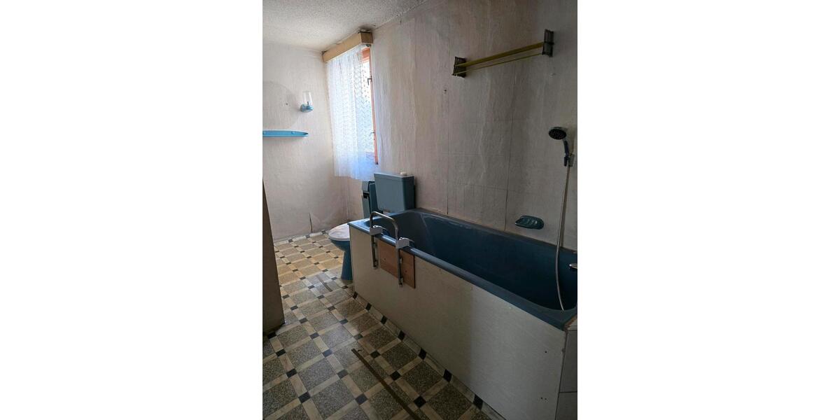 Mehrfamilienhaus, Wohnhaus Kirchberg - 15 Zimmer, 226 m&sup2;, 68.500&euro; | Angebot:27005807