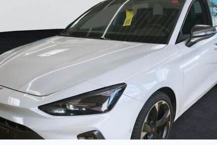 Cupra Leon 29.976 km 28.390 &euro; Plattling 94447