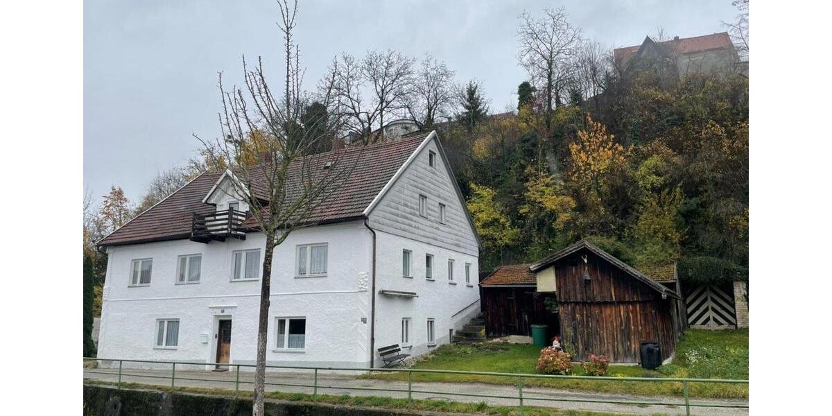 Mehrfamilienhaus, Wohnhaus Dingolfing - 12 Zimmer, 300 m&sup2;, 1.500&euro; | Angebot:24877228