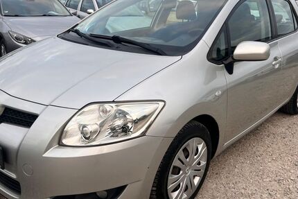Toyota Auris 111.577 km 4.850 € Neuseddin bei Berlin 14554