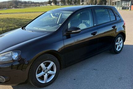 VW Golf 205.000 km 5.600 &euro; Künzelsau 74653