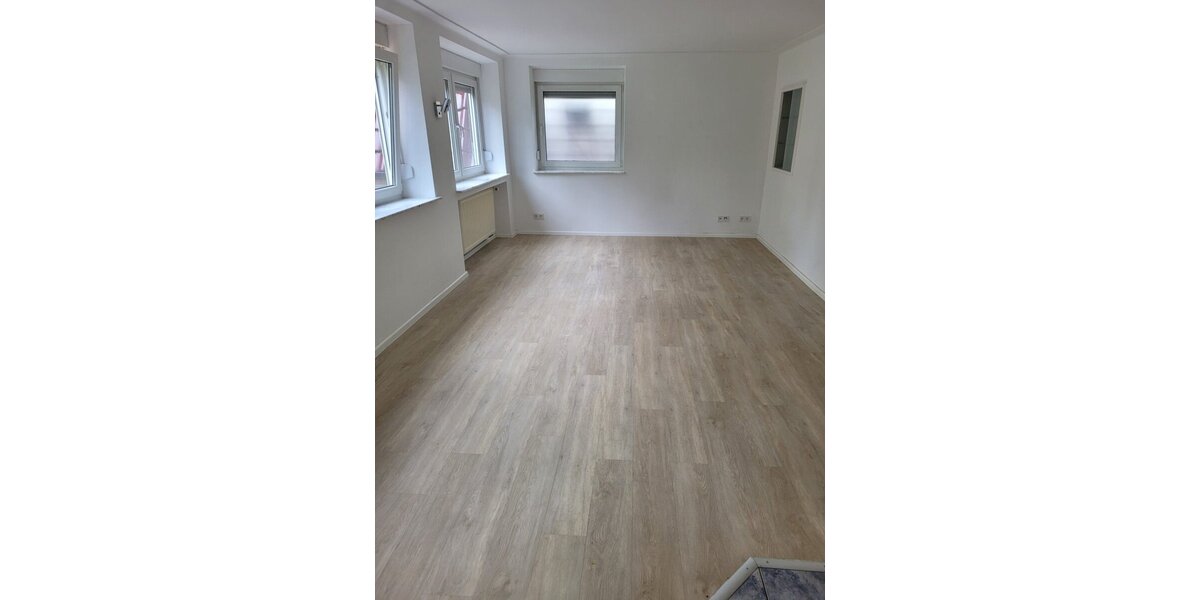 Bad Hersfeld, Kurpark, 2 ZKB + Terrasse - Etagenwohnung Bad Hersfeld | Angebot:25075752