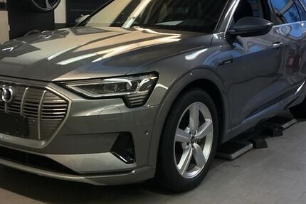Audi e-tron 52.407 km 31.444 &euro; Hagen 58091