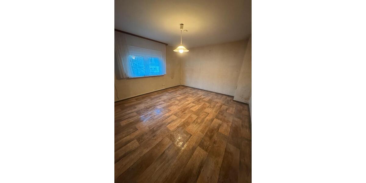 Einfamilienhaus Wetzlar Altenberger Straße - 7 Zimmer, 140 m&sup2;, 1.000&euro; | Angebot:26020253
