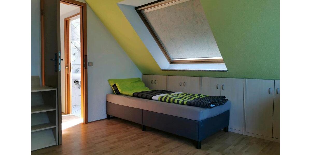 Einfamilienhaus Bad Oeynhausen Rehme - 17 Zimmer, 220 m&sup2;, 100&euro; | Angebot:25838896