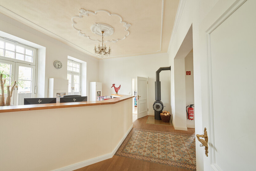 Helle, exklusive Wohnung in außergewöhnlicher, generalsanierter Stadtvilla in bester Innenstadtlage von 83435 Bad Reichenhall