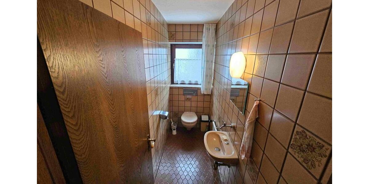 Einfamilienhaus Ochsenhausen - 7 Zimmer, 174 m&sup2;, 430.000&euro; | Angebot:26121638