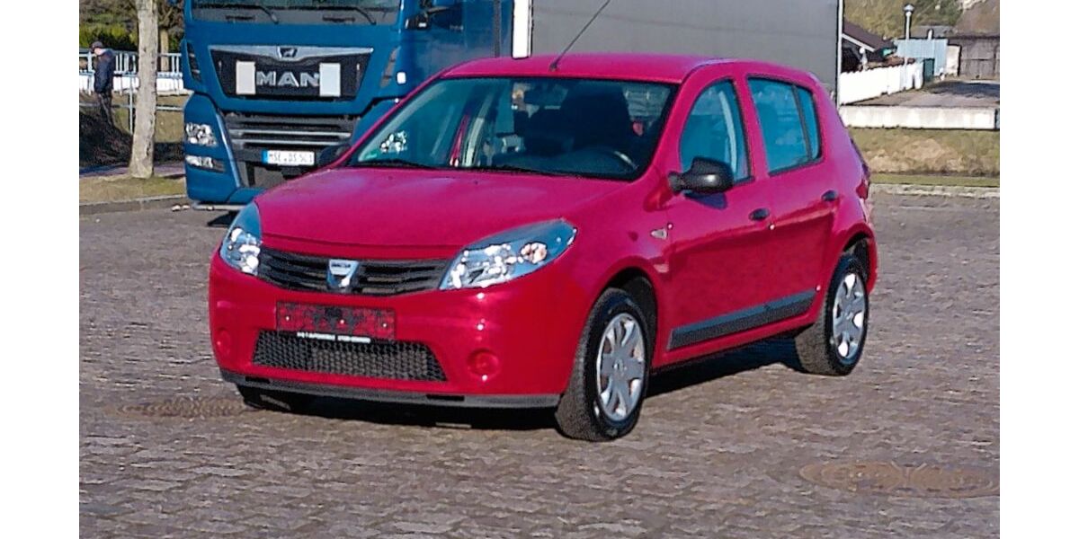 Dacia Sandero 157.000 km 2.490 &euro; Demmin 17109