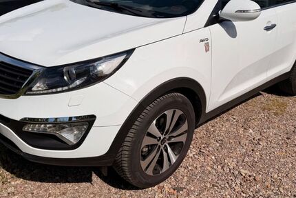 Kia Sportage 128.851 km 7.999 &euro; Erfurt 99085