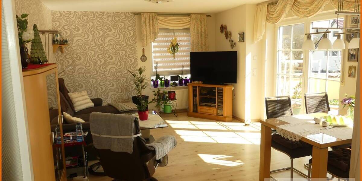 Etagenwohnung Schlüchtern - 3 Zimmer, 93 m&sup2;, 295.000&euro; | Angebot:25916539