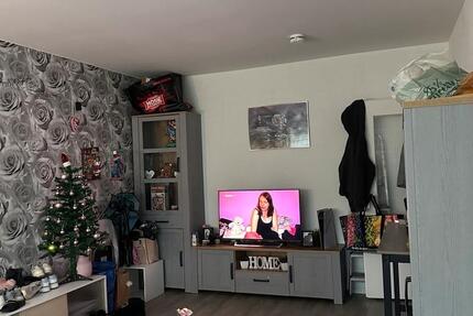 2 Zimmer Wohnung mit kleiner EBK 2 zimmer