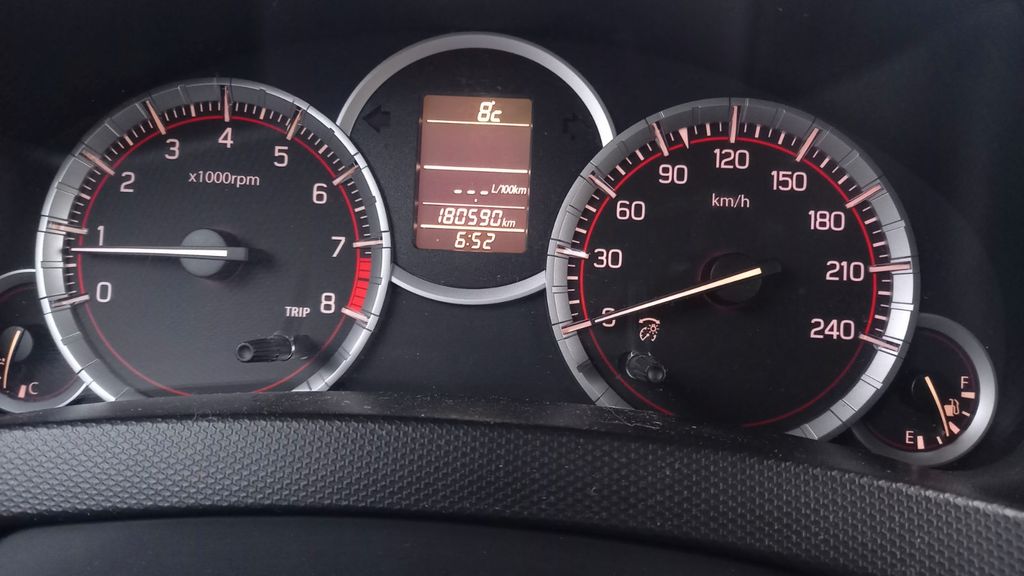 Suzuki Swift 180.600 km 6.000 &euro; Freiburg 79115