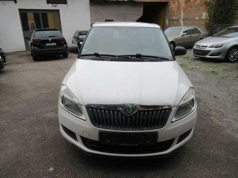 Skoda Fabia 164.200 km 2.450 € Karlsruhe 76131