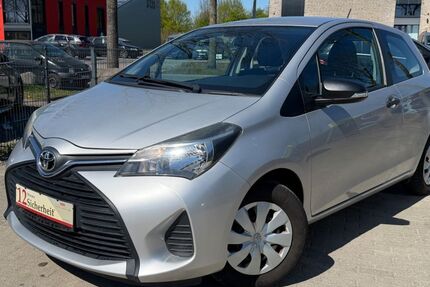 Toyota Yaris 100.000 km 5.990 &euro; Schleswig 24837
