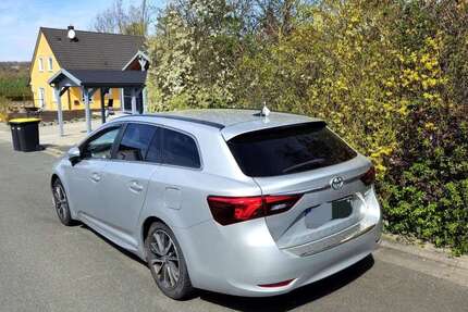 Toyota Avensis 98.550 km 13.950 &euro; Obernzenn 91619