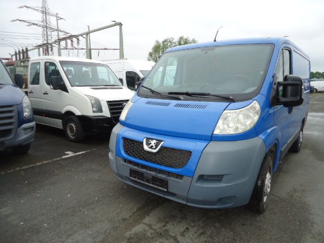 Peugeot Boxer 268.100 km 4.990 &euro; Paderborn 33104
