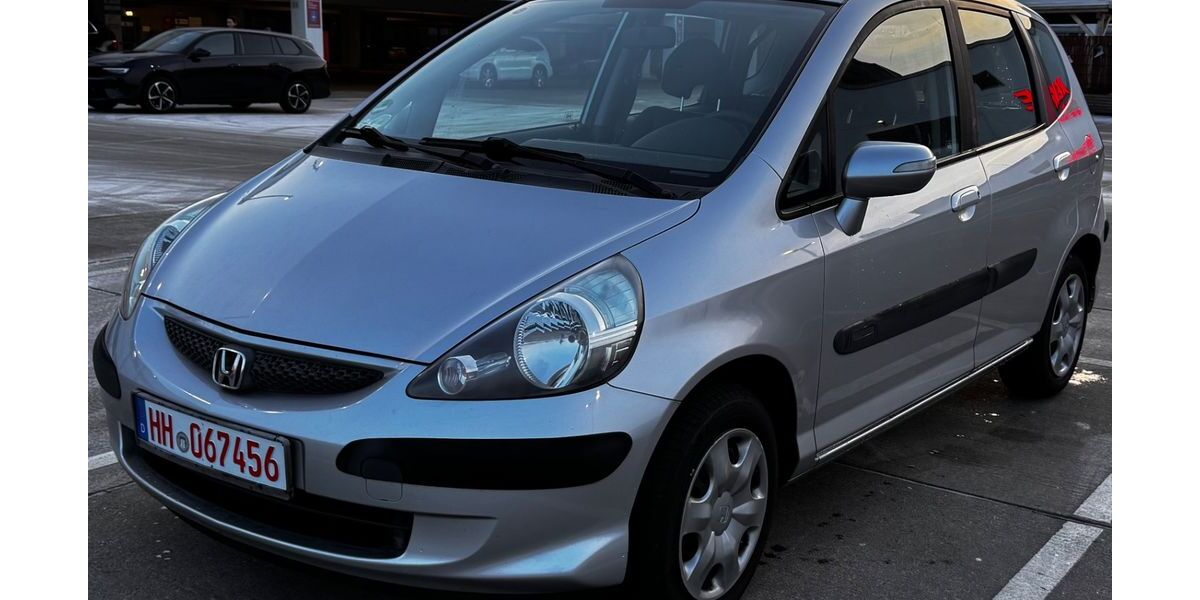 Honda Jazz 127.000 km 3.999 &euro; Hamburg 22147