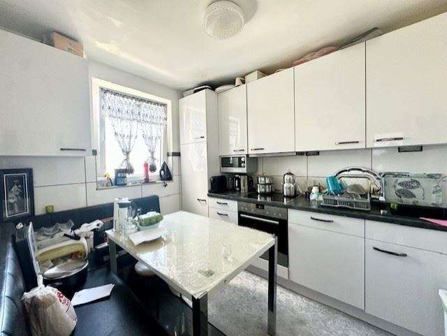 Wohnung zum Kaufen in Dietzenbach 117.000 € 72 m²
