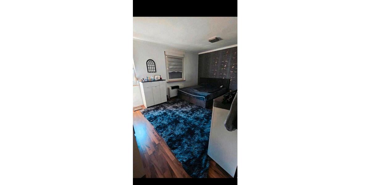 Einfamilienhaus Bad Driburg - 8 Zimmer, 220 m&sup2;, 290.000&euro; | Angebot:27125373