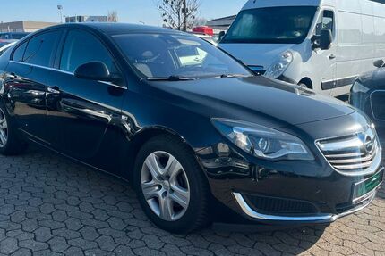 Opel Insignia 173.036 km 8.900 &euro; Nürnberg 90439