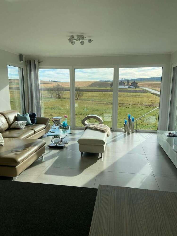 Haus zum Kaufen in Haarbach 699.000 € 160 m²