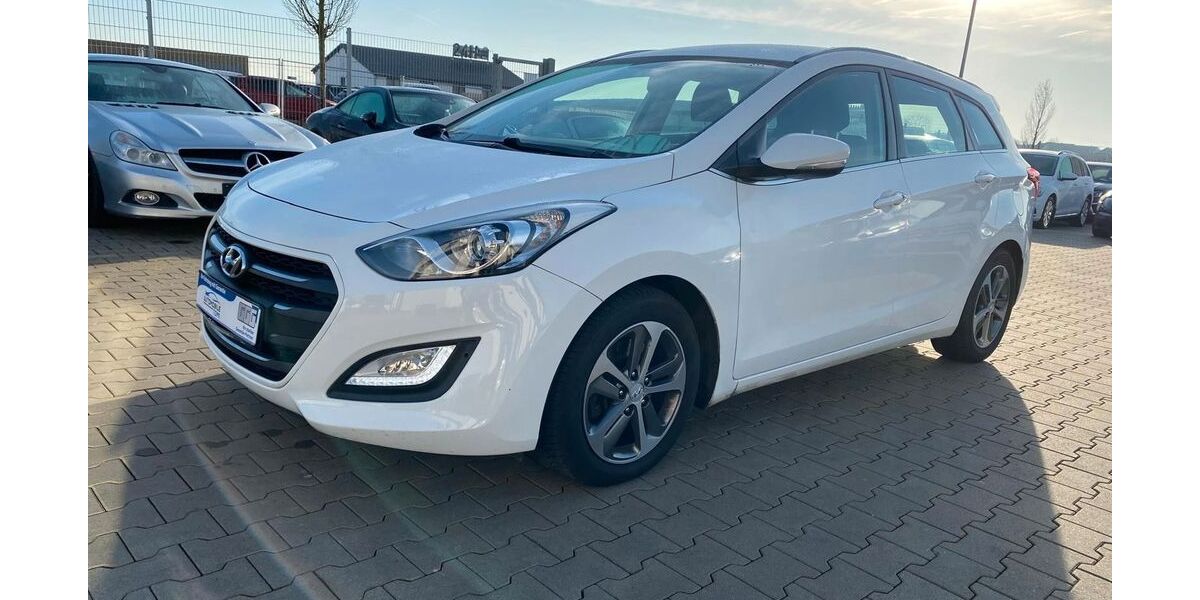 Hyundai i30 110.773 km 9.900 &euro; Bergtheim 97241