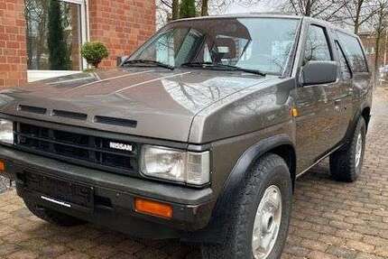 Nissan Terrano 147.800 km 14.900 &euro; Göttingen 37081