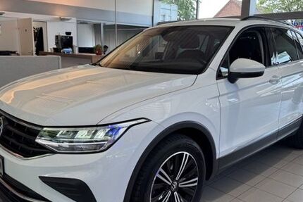 VW Tiguan 63.600 km 24.849 &euro; Baesweiler 52499