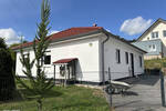 Befristete Vermietung bis 31.03.2028! Neu renovierter 3 Zimmer Bungalow mit Garage und gr. Garten