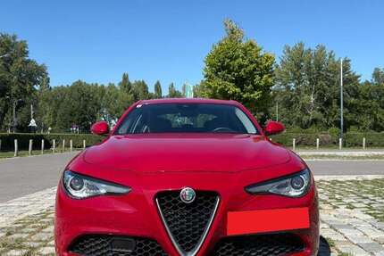 Alfa Romeo Giulia 167.386 km 15.000 € Hamburg 22547