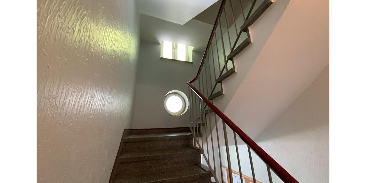 Dachgeschoßwohnung Hattingen - 2.5 Zimmer, 45 m&sup2;, 415&euro; | Angebot:25541379