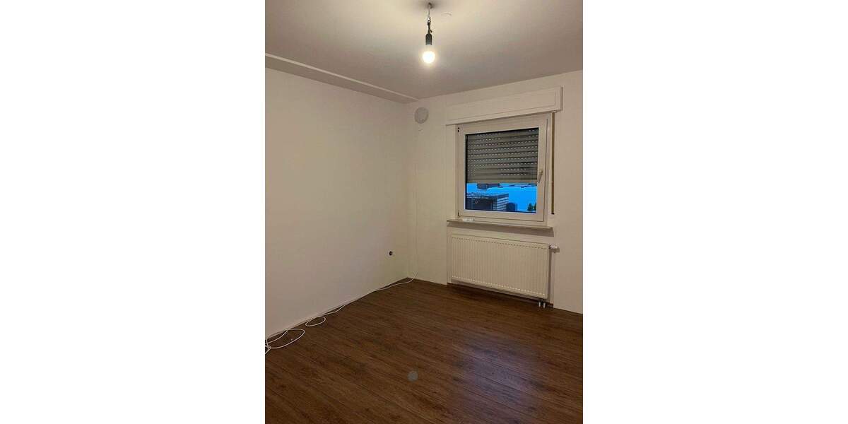 Etagenwohnung Biblis - 3 Zimmer, 75 m&sup2;, 800&euro; | Angebot:25430183